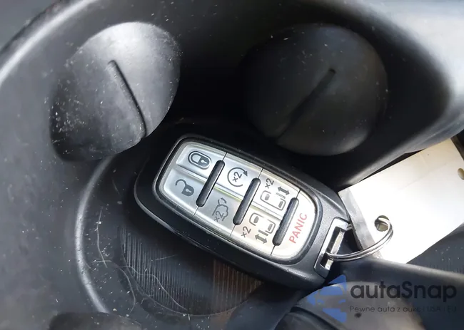 2C4RC1L77PR599010: 44196278