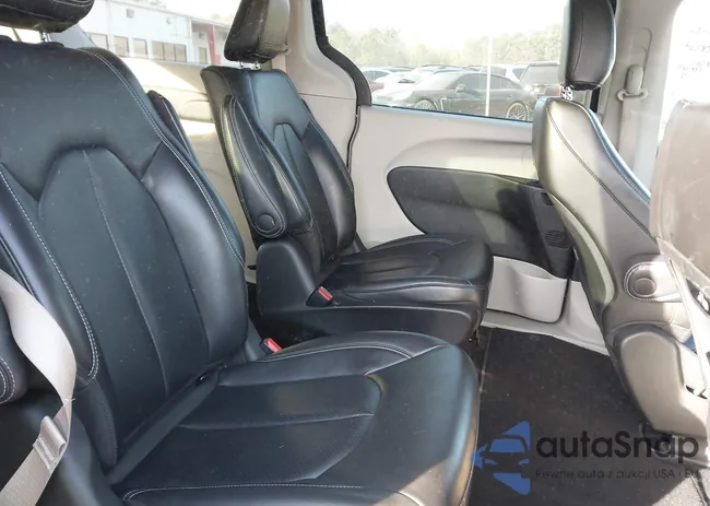 2C4RC1L77PR599010: 44196278