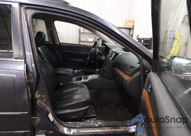 4S4BRCKC6D3320558: 44196345