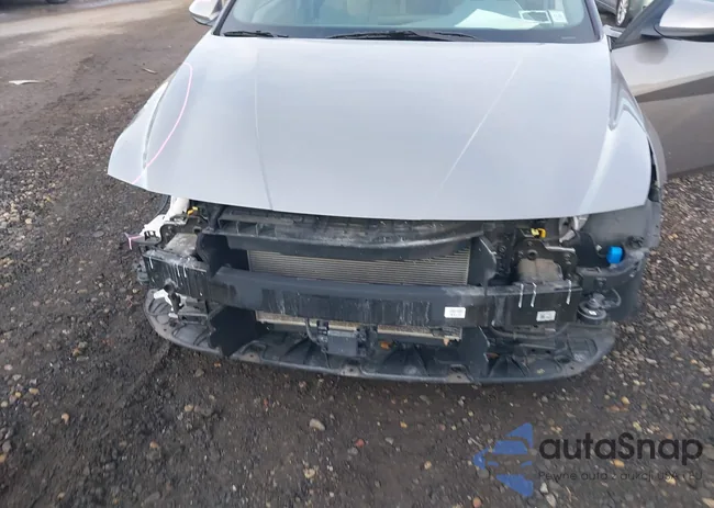 KMHLS4AGXNU299566: 44196350