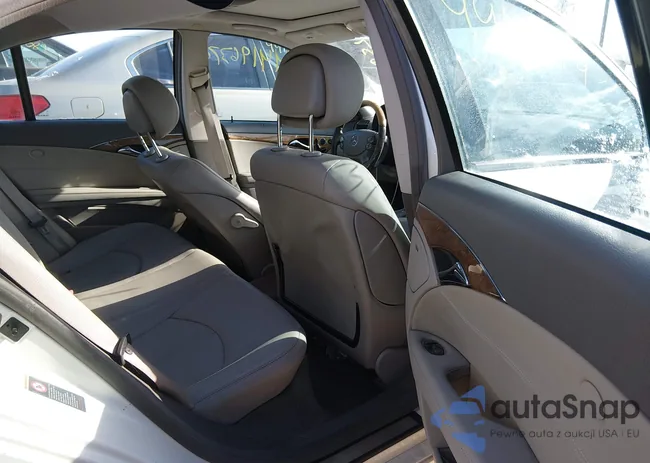 WDBUF87X38B261607: 44196379