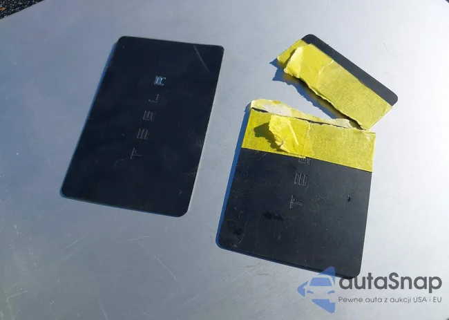 5YJ3E1EB5JF067209: 44197404