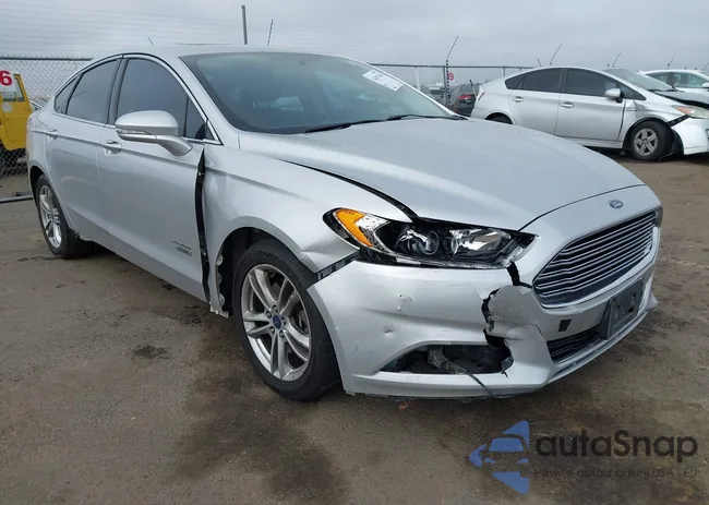 3FA6P0SU9FR284538: 44197496