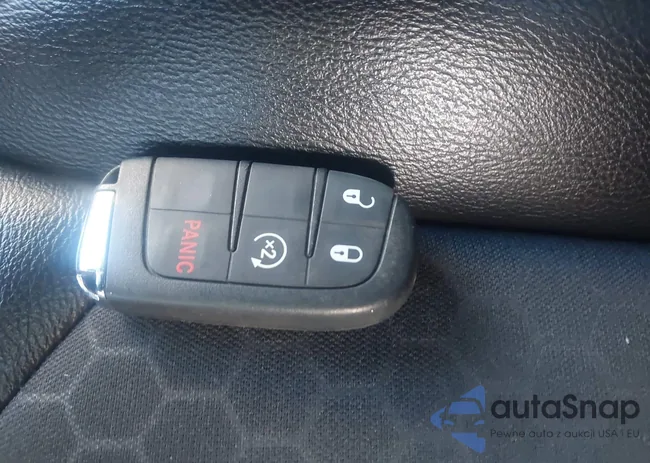 3C4NJDBB6KT839388: 44197548