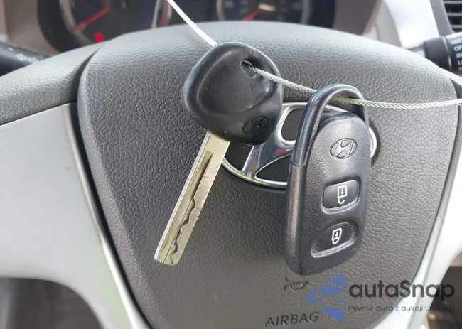 KMHCT4AE3DU497545: 44197590