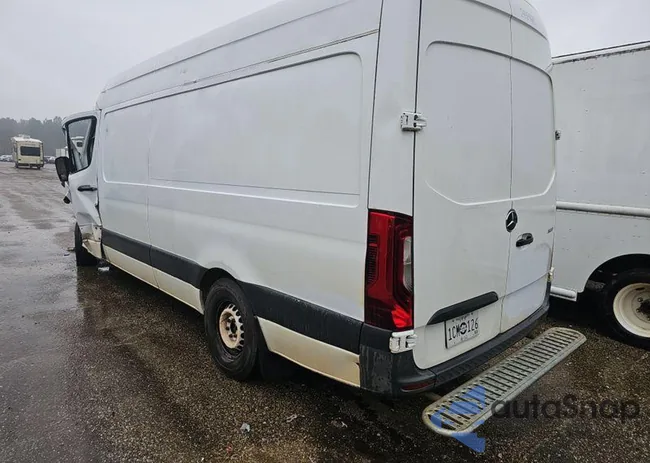 WD3PF1CD8KP102636: 44197711