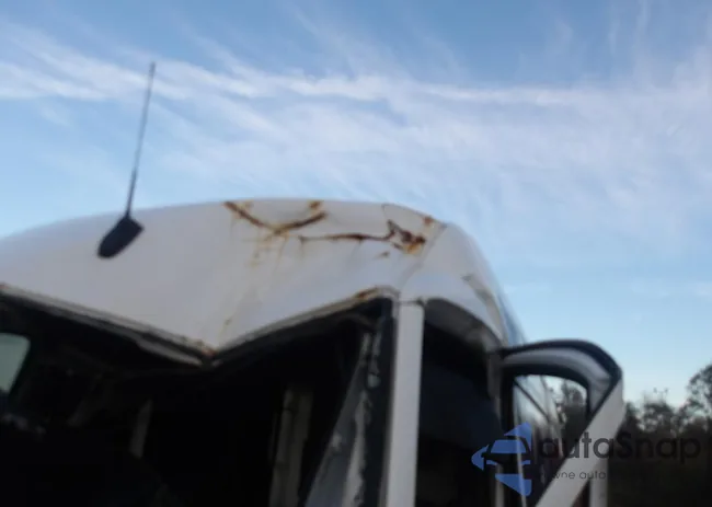 WD3PF1CD8KP102636: 44197711