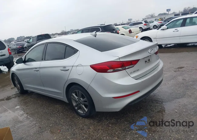 5NPD84LF0HH211487: 44197746