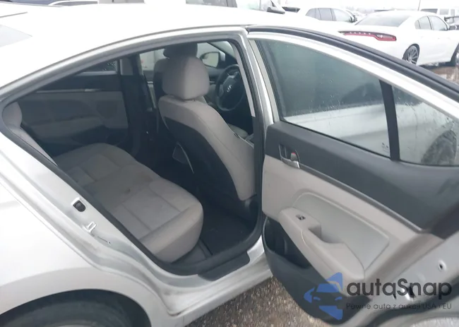 5NPD84LF0HH211487: 44197746