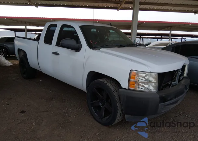 1GCEC19X28Z143753: 44197785