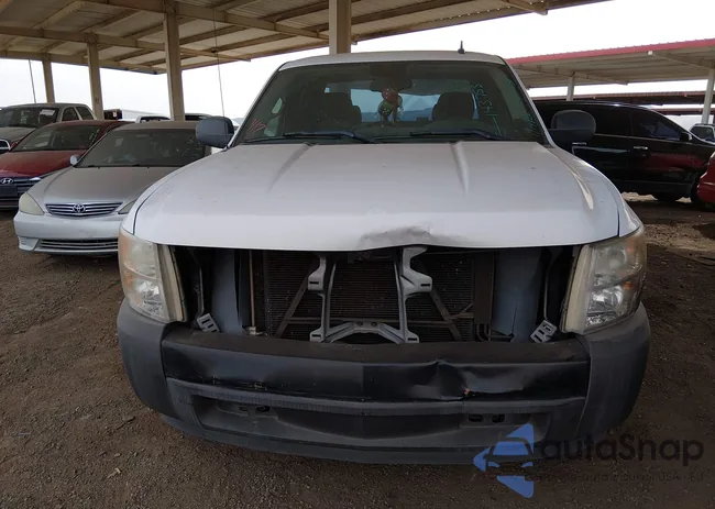 1GCEC19X28Z143753: 44197785