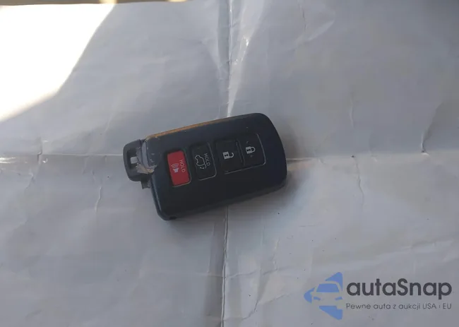 JTMRJREV9JD211625: 44197817