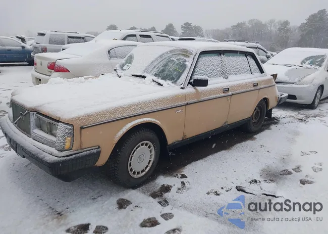 YV1AX8846F3135314: 44197828