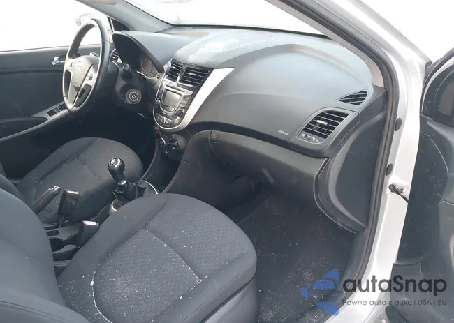 KMHCU5AE0CU013137: 44197892