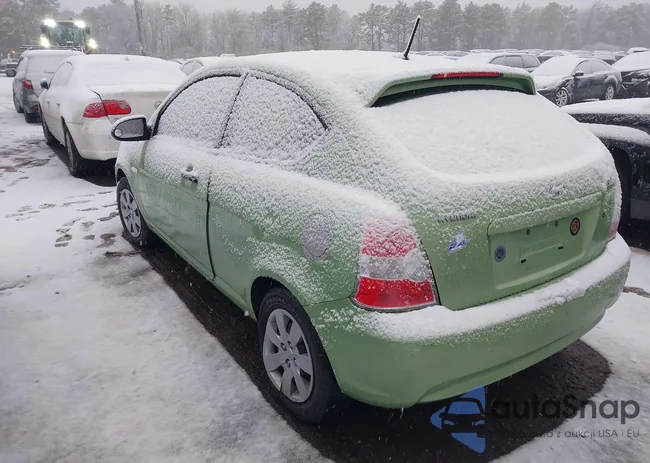 KMHCM36CX9U129935: 44197905