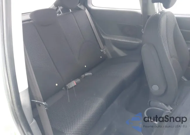 KMHCM36CX9U129935: 44197905