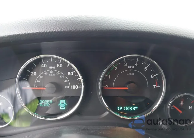 1C4GJWBG6JL925603: 44197912