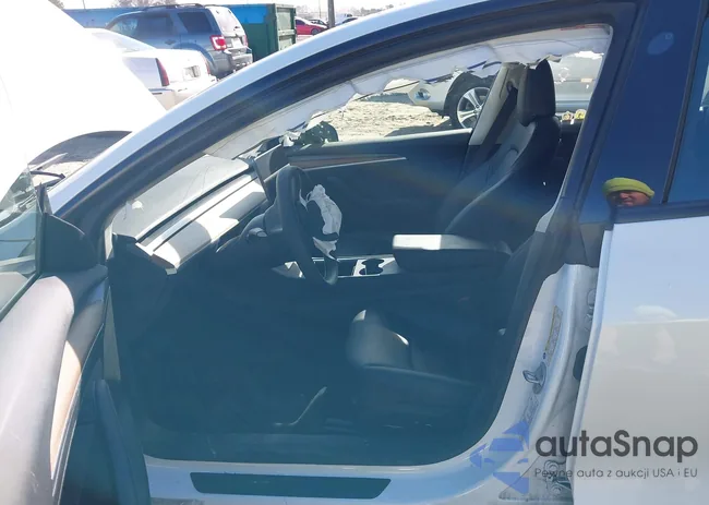 5YJ3E1EA5PF583523: 44197920