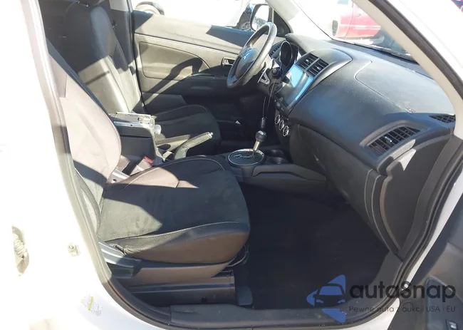 4A4AP4AUXFE011469: 44197952