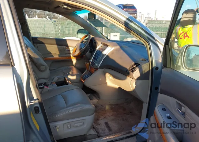 2T2GK31U39C062874: 44198409