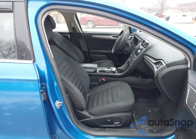 3FA6P0LU9KR214658: 44198473