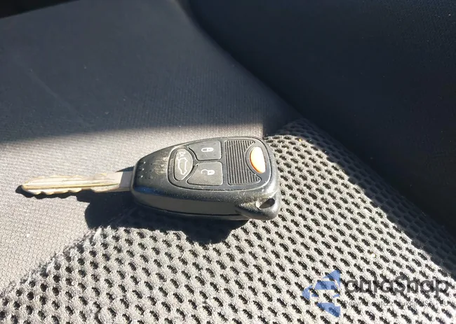 1B3CC4FB2AN193553: 44198555