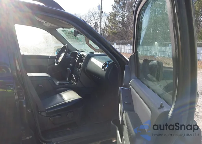 1FMEU33K57UA03631: 44198561