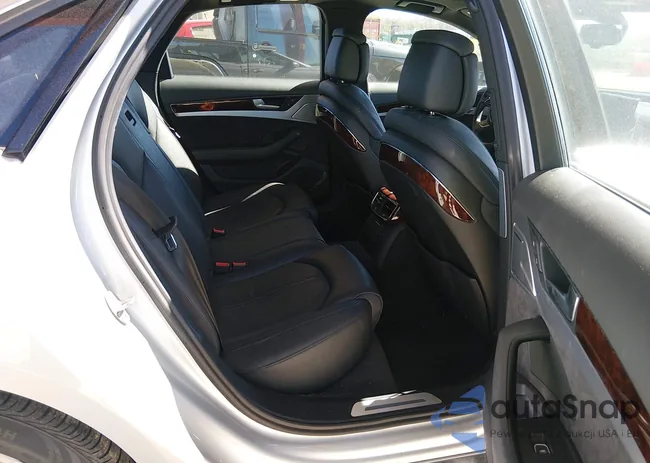 WAUAGAFDXDN023422: 44198564