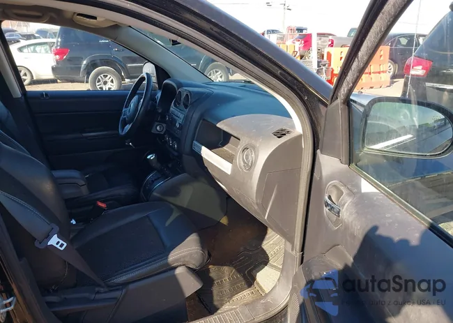 1C4NJDBB5HD129848: 44198574