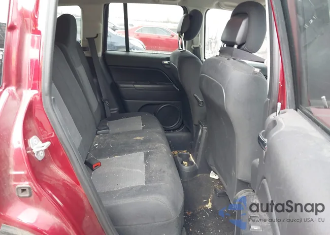 1C4NJCBA9FD218899: 44198616