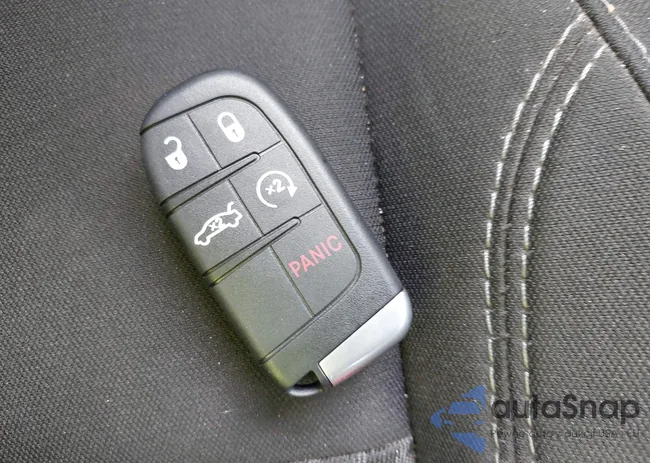 2C3CDZAG0KH751233: 44198763