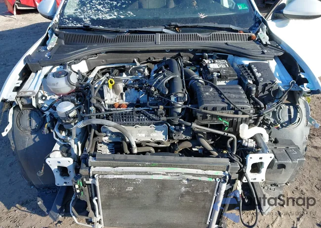 3VWC57BUXKM018042: 44198808