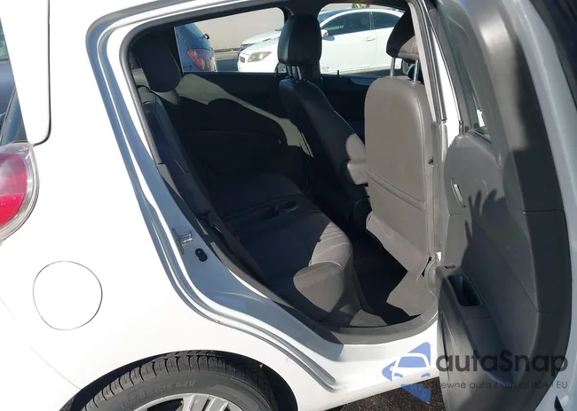 KL8CD6S98FC727273: 44198812