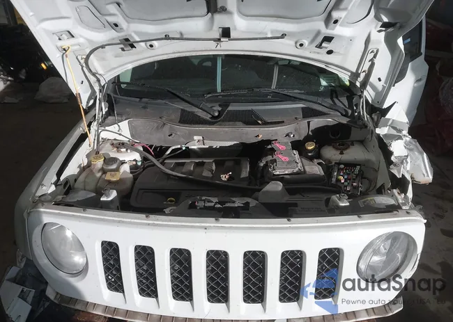 1C4NJRFBXFD188642: 44198835