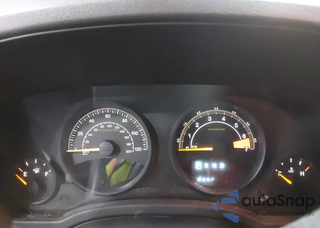 1C4NJDBB6HD101671: 44198878