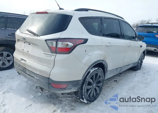 1FMCU0J94HUE53262: 44198956