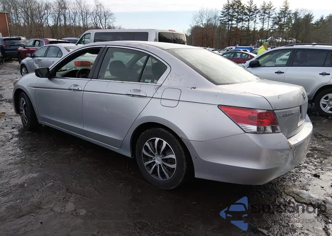 JHMCP26368C008781: 44198971