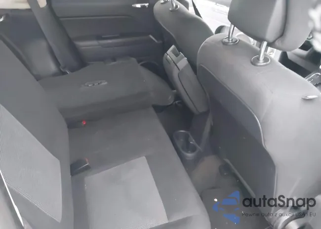 1C4NJRBB3GD755801: 44198053