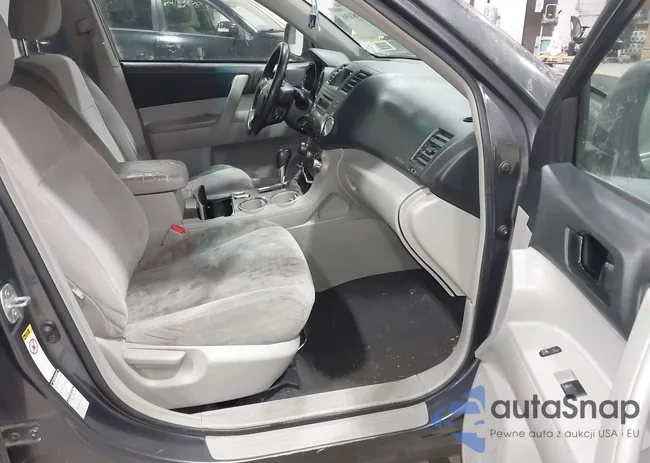 5TDBK3EH3BS071468: 44198106