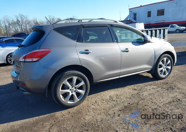 JN8AZ1MWXCW218113: 44198136