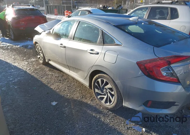 19XFC2F73JE020916: 44198212