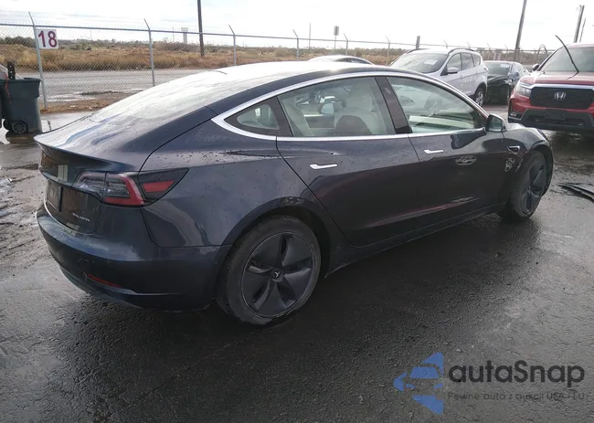 5YJ3E1EB5LF522076: 44198232