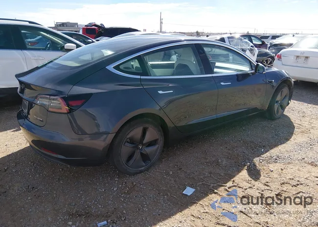 5YJ3E1EB5LF522076: 44198232