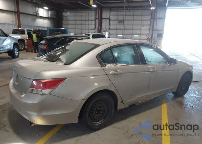 JHMCP26389C012137: 44198371