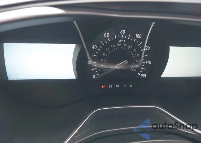 3FA6P0HD8ER315025: 44199487