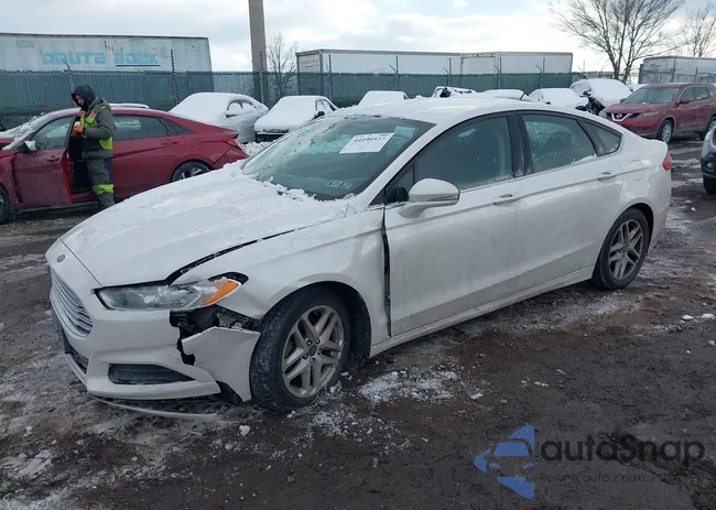 3FA6P0HD3FR230658: 44199537