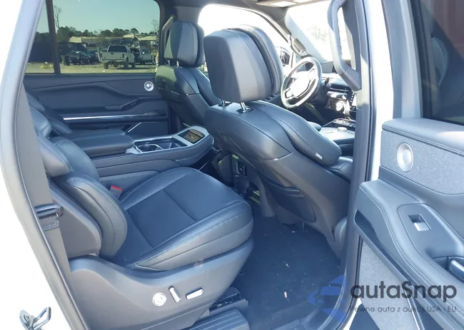 5LMJJ3LG9SEL03269: 44199585