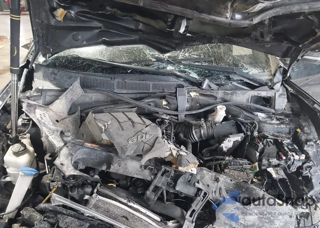 KM8SM4HF8HU186058: 44199616