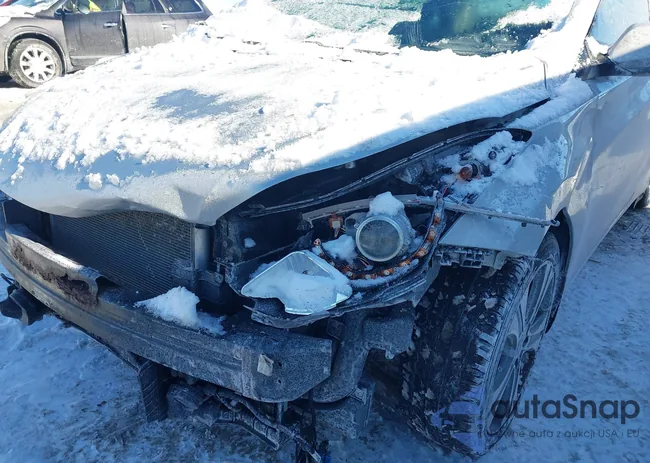 KMHDH6AH6EU025823: 44199618