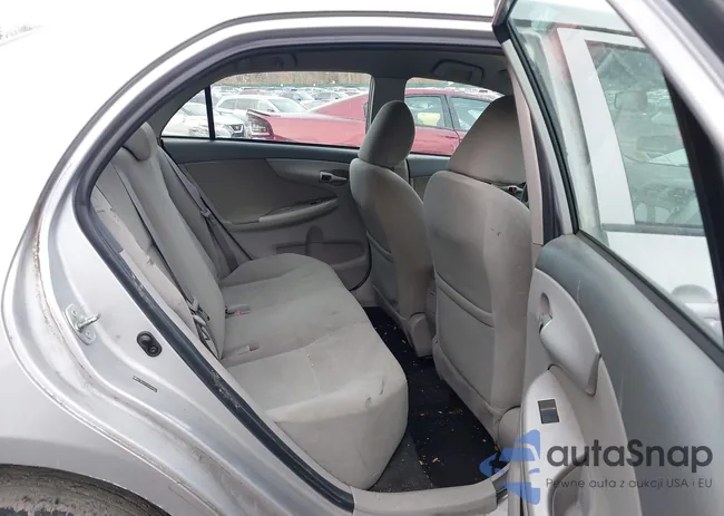 2T1BU4EE5AC304554: 44199735